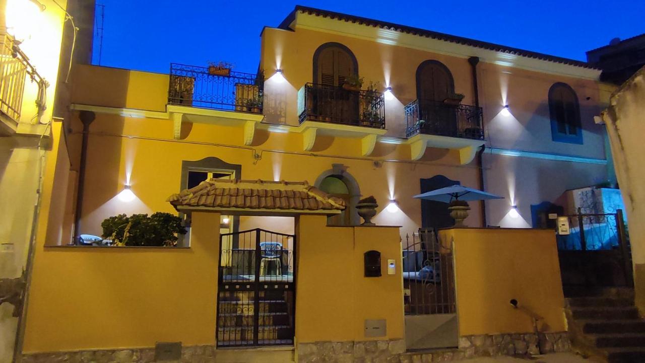 Villa Sa Benedica - Luxury House Calatabiano Exterior foto